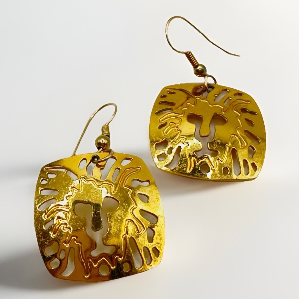 Vintage Anne Klein Lion Earrings Pierced Cut Out Gold Tone Dangle Light easywear